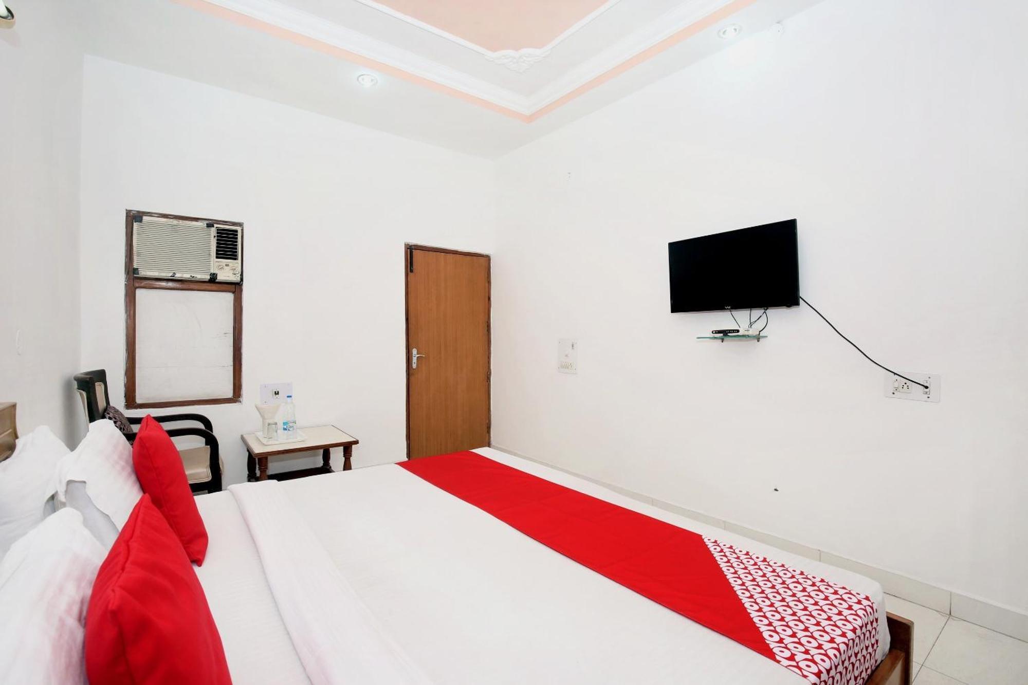 Hotel O Queensland Amritsar Exterior photo