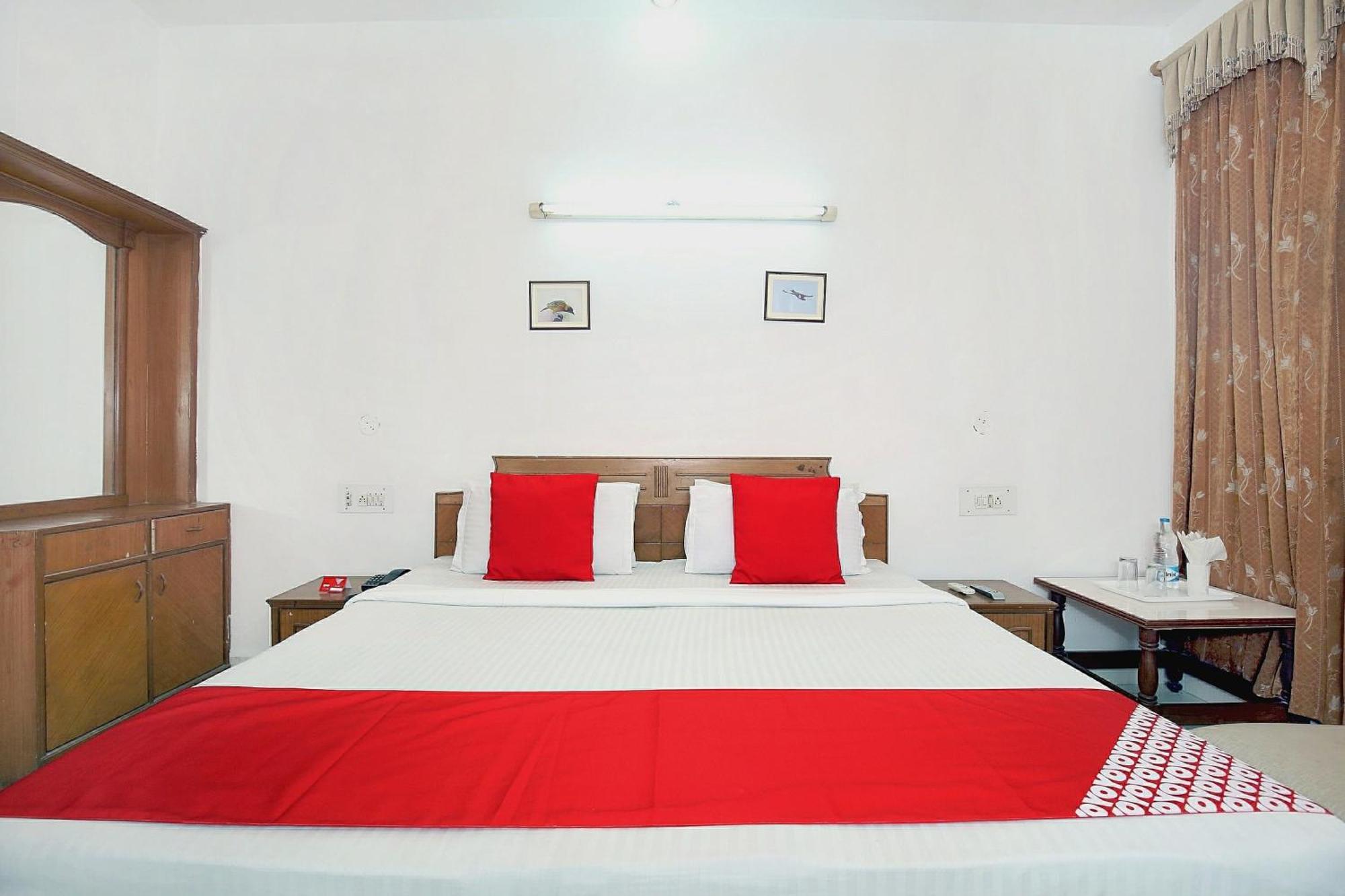 Hotel O Queensland Amritsar Exterior photo